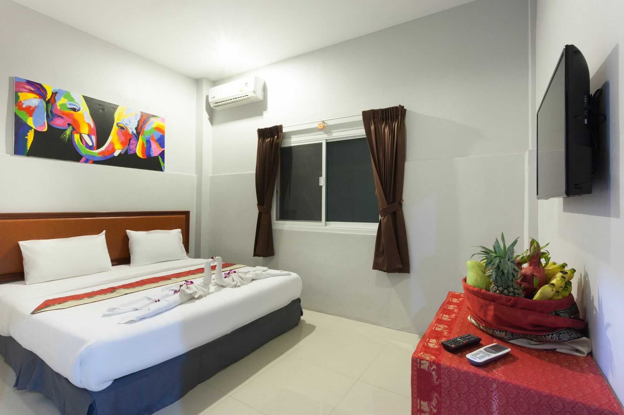 Freedom Hotel Patong Ngoại thất bức ảnh
